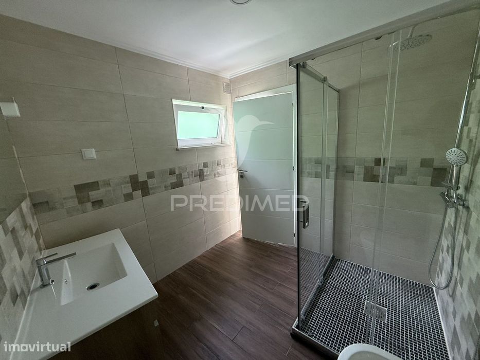 Apartamento T1 com Logradouro - Alcanena