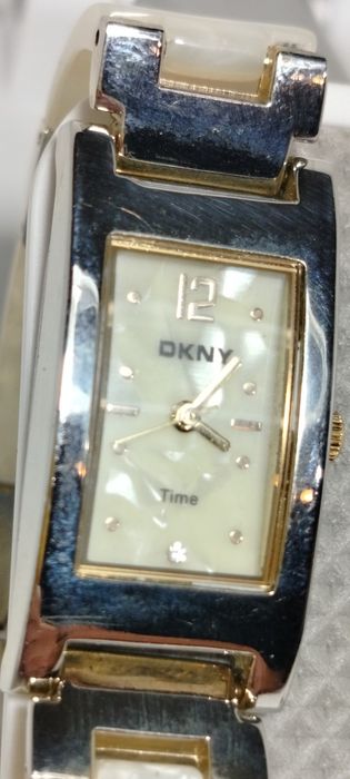 Zegarek damski imitacja masy perłowej