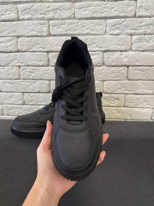 Мужская крассовки