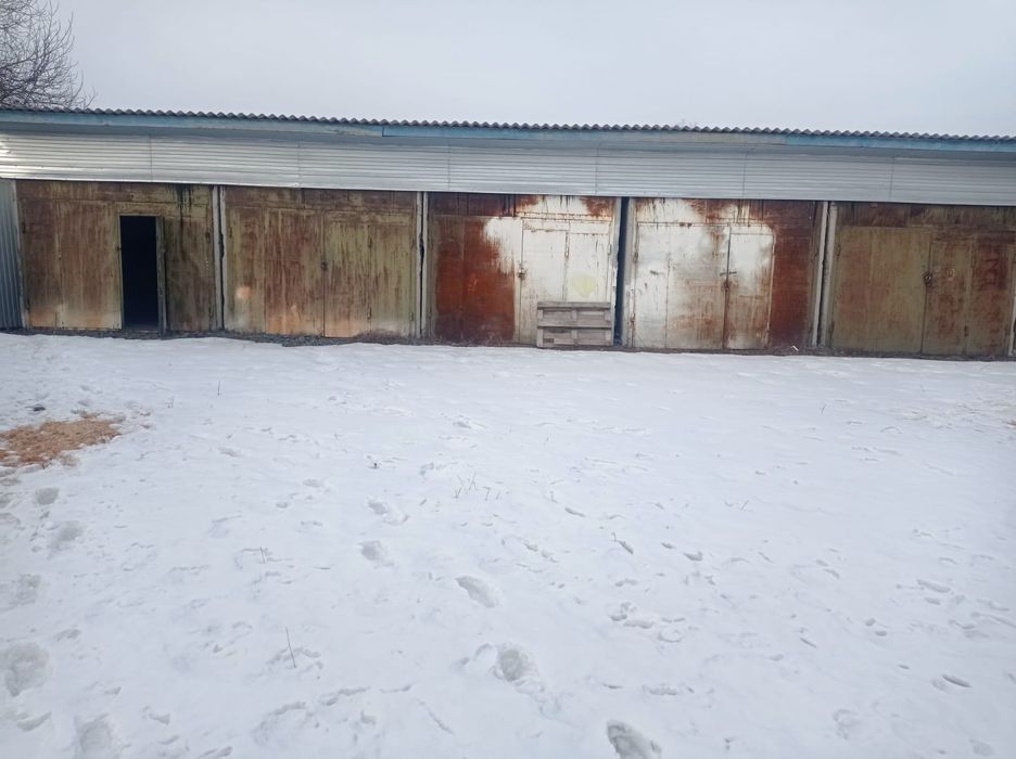 Сдам гараж в аренду г.Боярка ул.Деснянская,67,бетонный,20 кв.м.