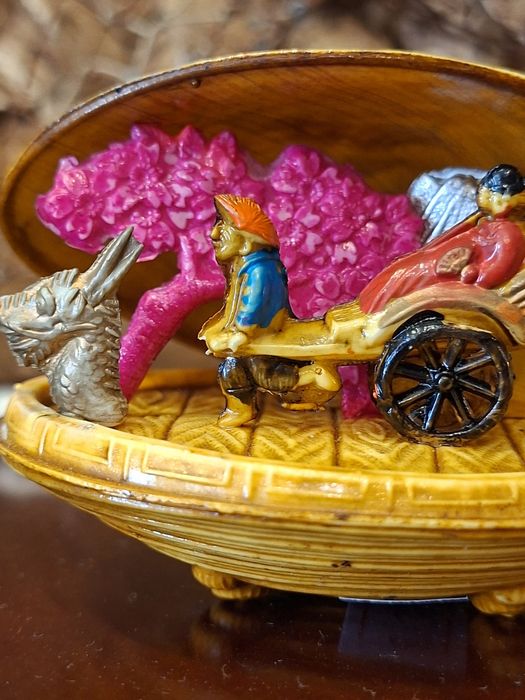 Miniatura antiga de carregador Japonês em celuloide