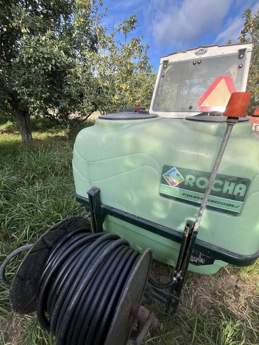 Pulverizador rocha  350 litros