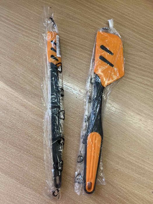 Скребок силіконовий tupperware