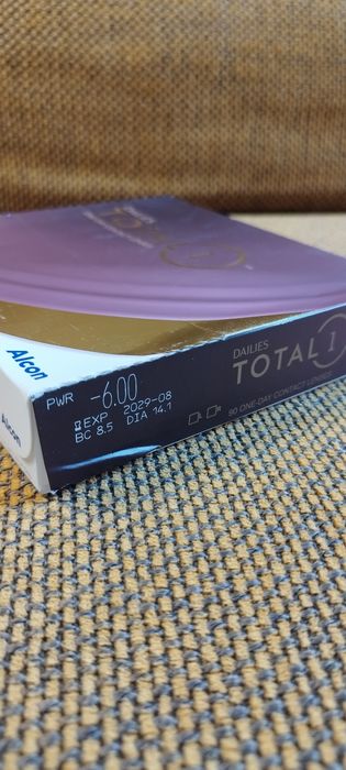 Soczewki -6.00 TOTAL1 90szt BC8.5 Alcon