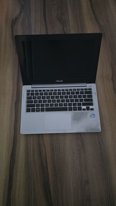 Нетбук Asus x201e