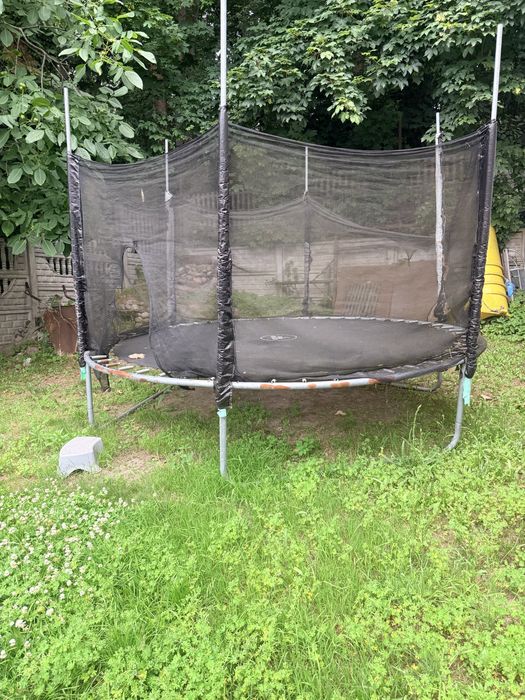 Oddam za darmo trampoline
