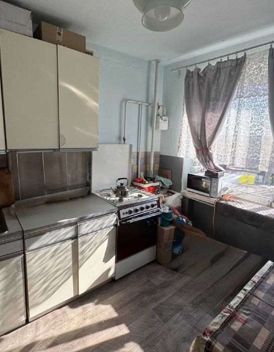 Продається двокімнатна квартира в самому центрі Гнівані