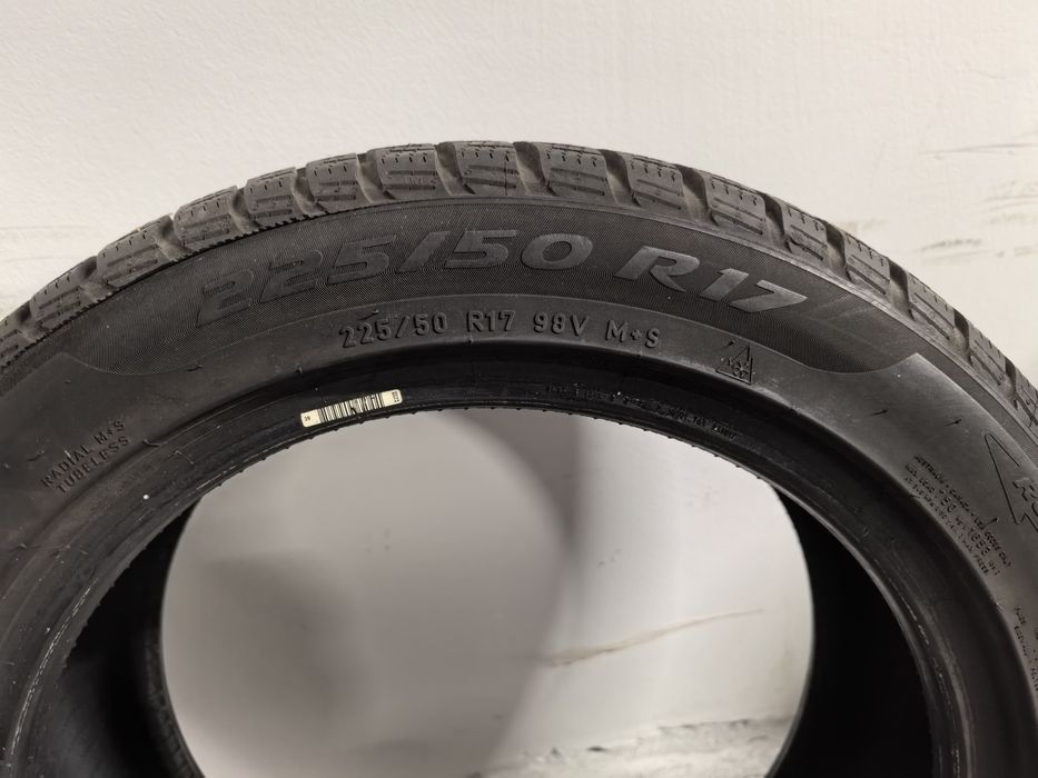 Opony zimowe PIRELLI Winter SottoZero 3 225/50 R17 205/55 R16