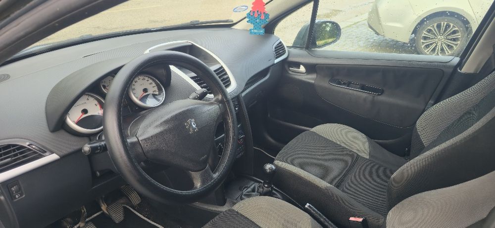 Peugeot 207 1.6 hdi 110cv 5 portas