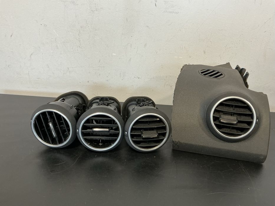 SAIDAS DE AR AUDI A3 8P ANO 2004