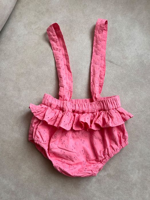 Одяг для дівчинки на вік 6-9 місяців