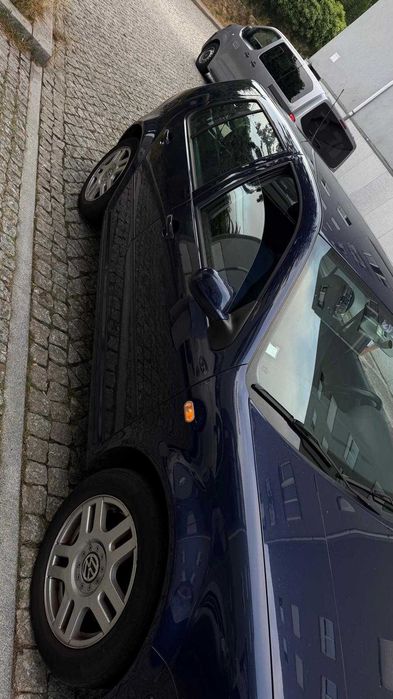 Carro golf azul ler anuncio e ver fotos