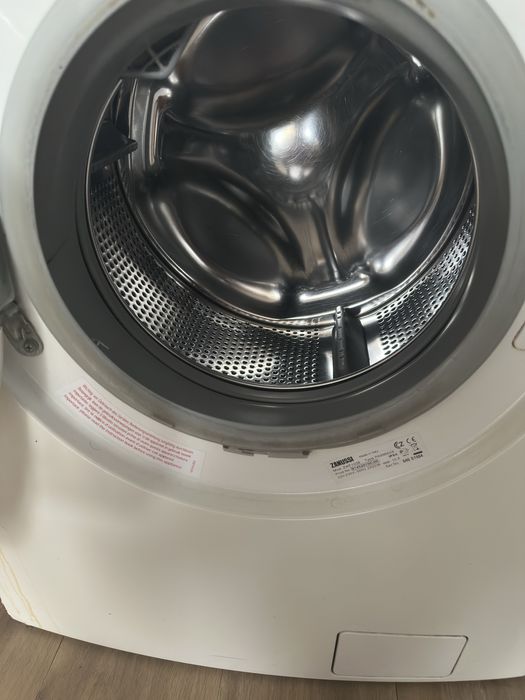 Стиральная машина zanussi