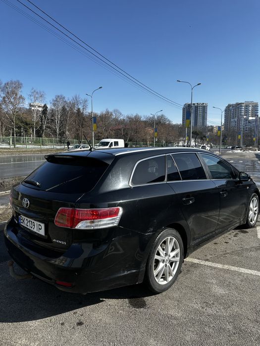 Toyota Avensis 2010 Webasto