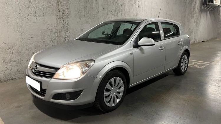 Wypozyczalnia samochodow wynajem aut przewoz osob 9 osobowy bus