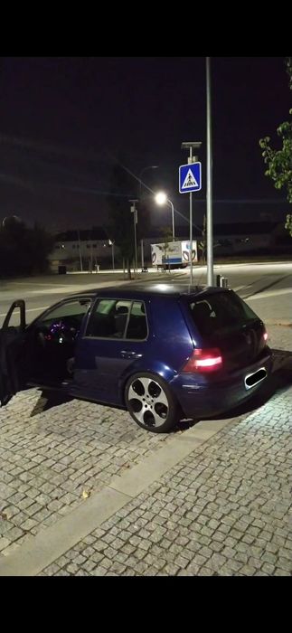Vendo Golf 1.6 ano 2001