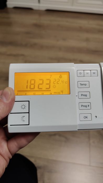 Sterownik C. O. Salus bezprzewodowy regulator temperatury