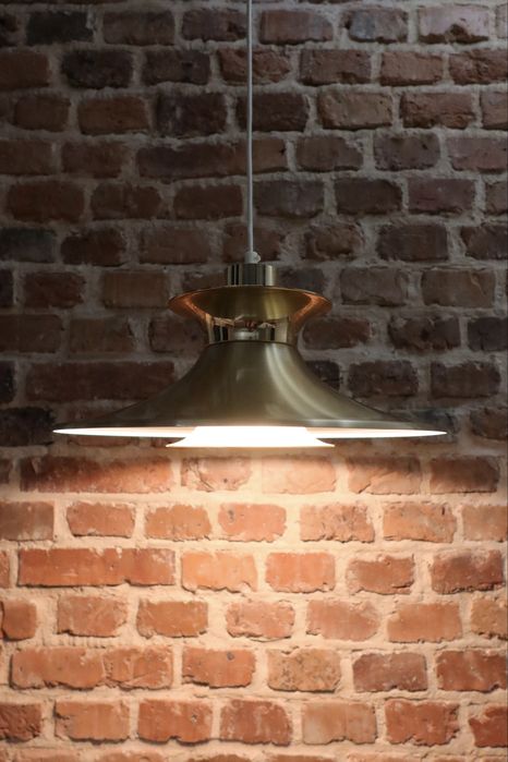 Złota duńska lampa wisząca space age vintage mid century modern