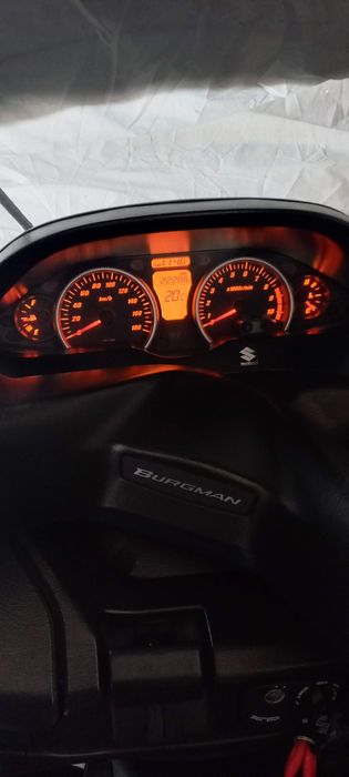 Mota suzuki burgman 400