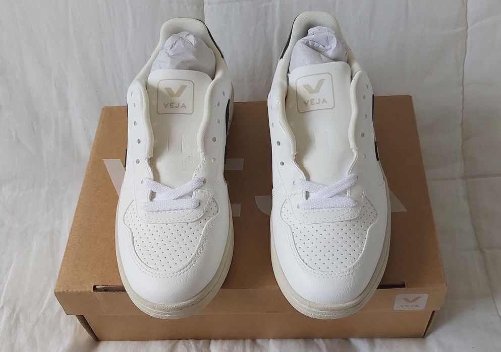 Ténis Veja V-10 CWL White Black, Tamanho 37, Originais, Novos