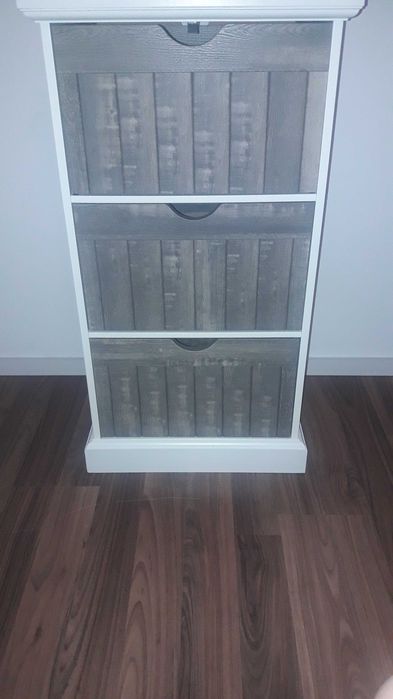 Vendo cômoda em otimo estado