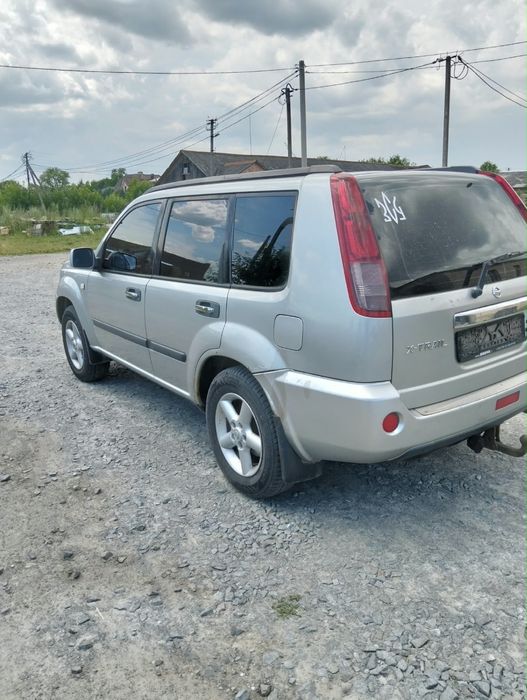 Nissan X-Trail T30