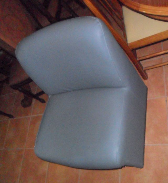 Sofá cinzento lavável