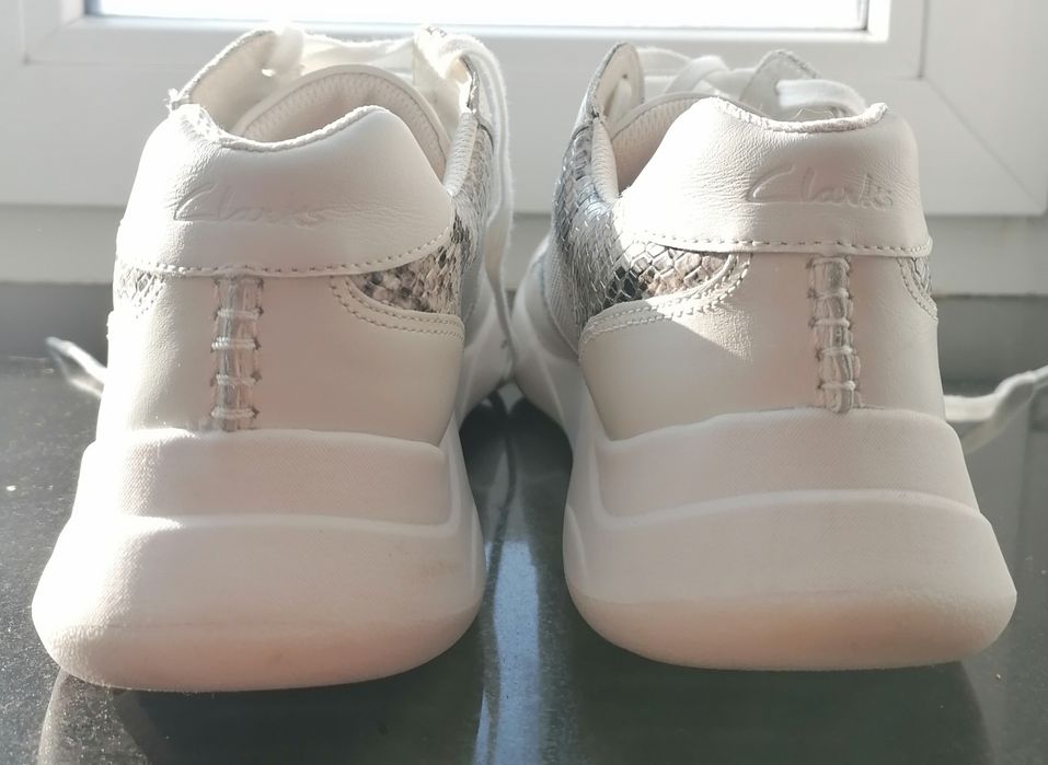 Кросівки жіночі clarks, розмір 39