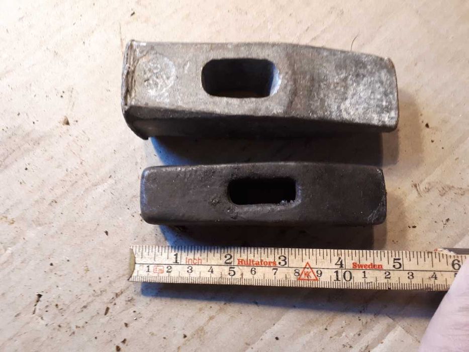 Stare zabytkowe młotki ślusarskie (2szt)  z czasów PRL