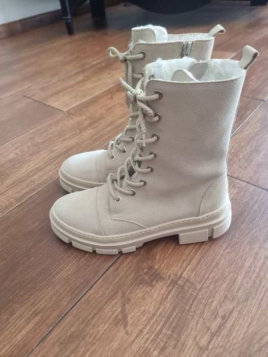 Nowe buty trapery ocieplone jasny beż