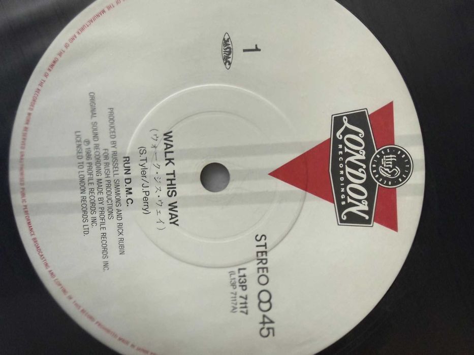 Run D.M.C. – Walk This Way Japan | L13P‑7117