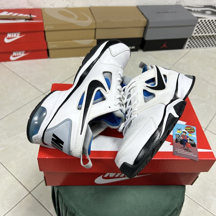Чоловічі кросівки Nike Air Compete TR II для тренувань білі шкіряні 43