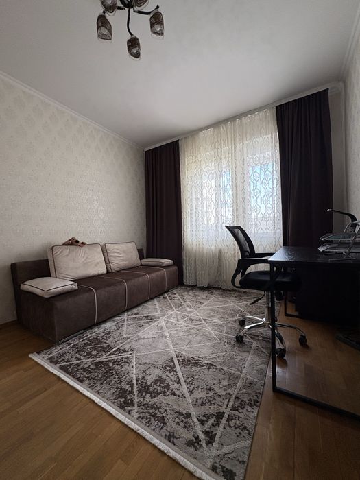 Продаж Бажана 36, 3кім., м.Харківська з видом на два озера