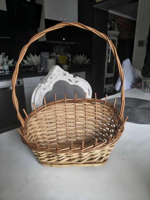 Koszyk wiklinowy