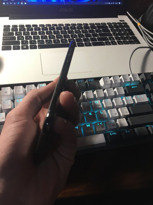 Продам корпус iPhone 11 pro стан 9/10