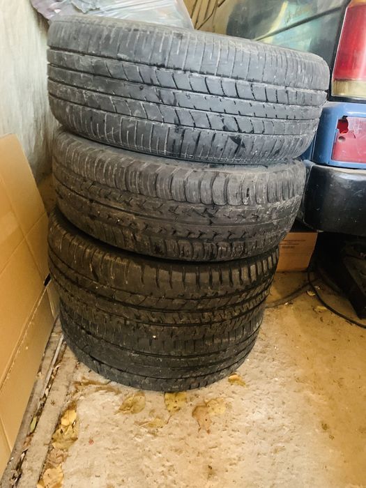 Продам летнюю резину 1500 грн за все: 500 грн. - Автошини Херсон на Olx