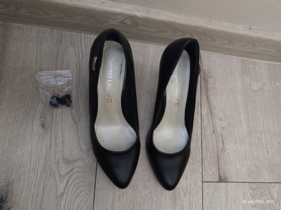 Buty na obcasie czarne