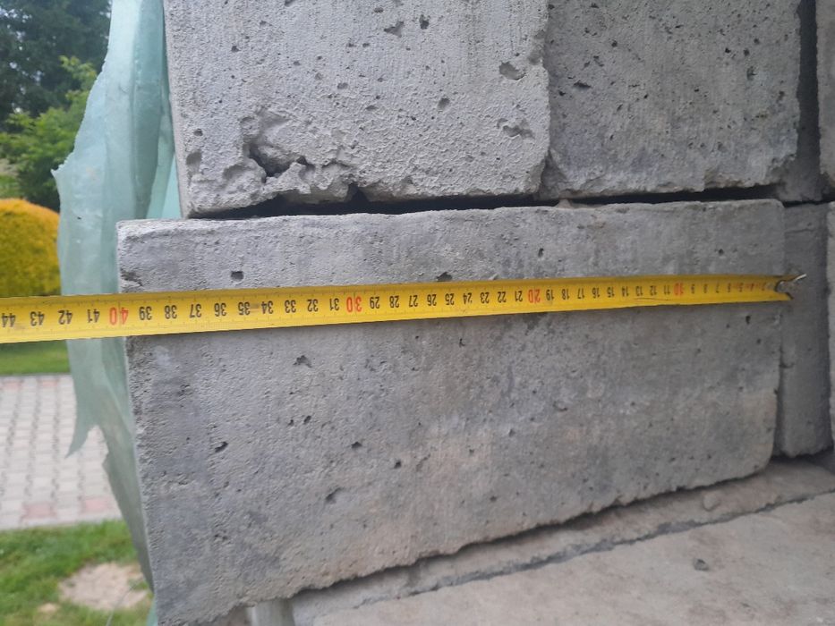 Pustaki betonowe i silikatowe