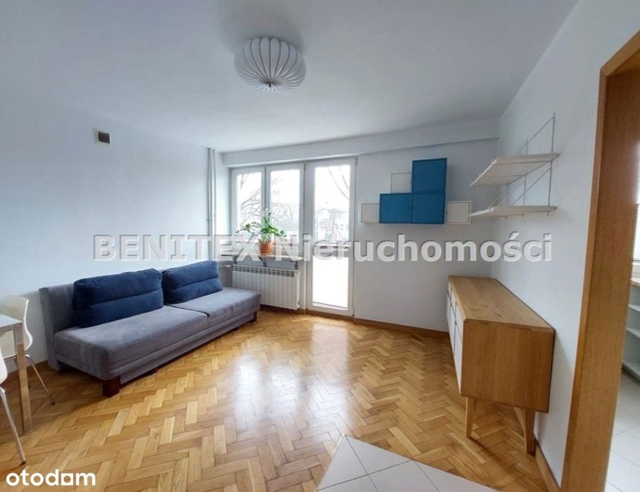 Kawalerka z balkonem z widną kuchnią | Metro Dw. Wileński | Winda