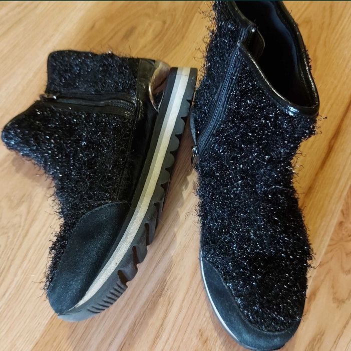 Ботинки зима Guess  , черные