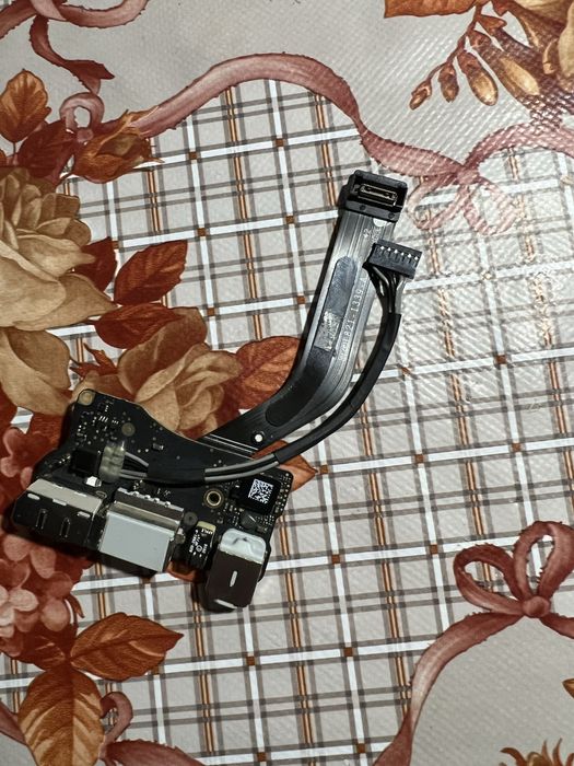 Peças para Macbook air A1369 Ano (2011)