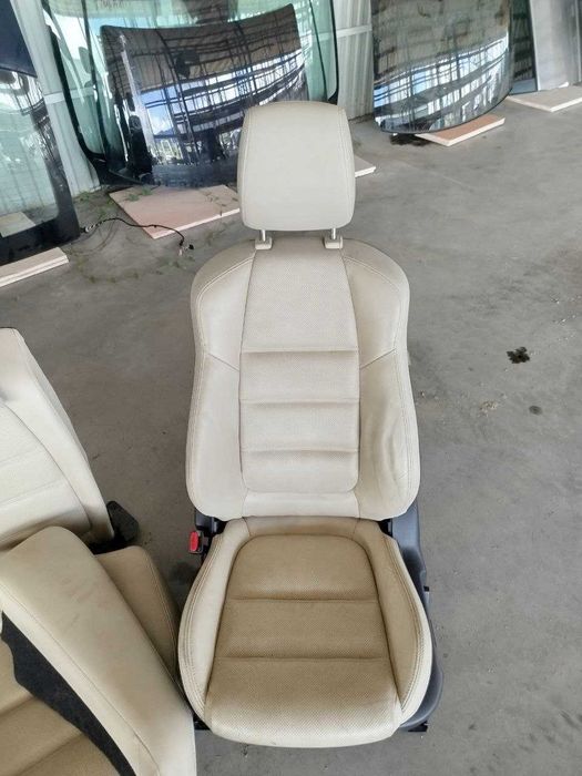 Мазда-6 2014год GJ. Передние и задние кожаные электросидения.сідіня