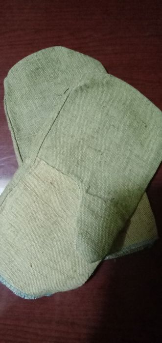 Продам рабочие рукавицы.