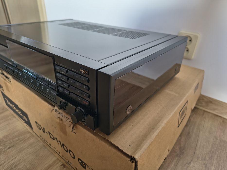 Sprzedam DAT Technics SV-D1100