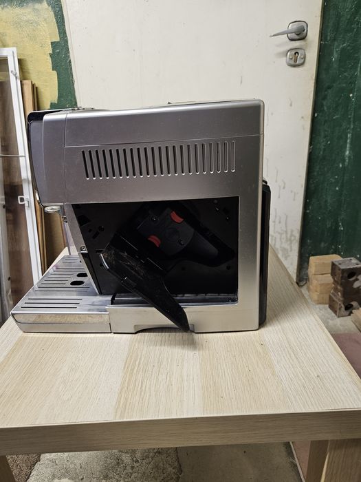 Ekspres ciśnieniowy Delonghi ECAM 350.75S