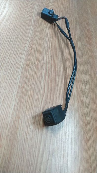 Porsche macan камера заднього бампера 95b980551j