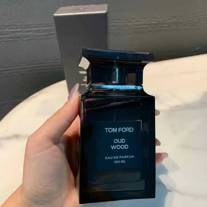TOM FORD oud wood perfumy 100ML
