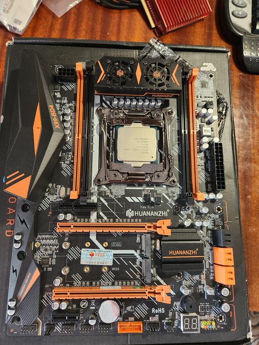 Материнская плата Huananzhi X99-BD4 + Xeon E5 1650v3