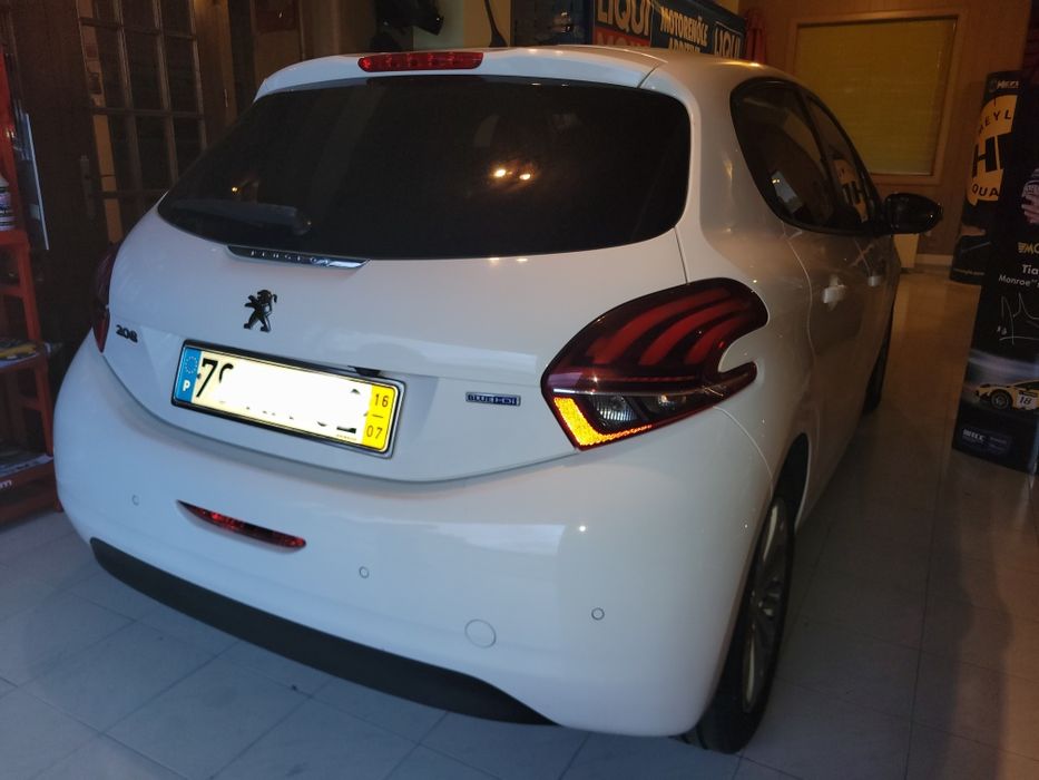 Peugeot 208 1.6 hdi style 2016