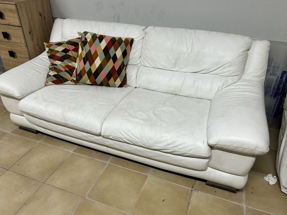 Sofá de pele branco chateau d'ax